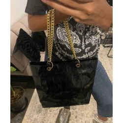 Bolsa Charol Negro con Asa Cadena Mod. 23 1038