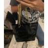 Bolsa Charol Negro con Asa Cadena Mod. 23 1038