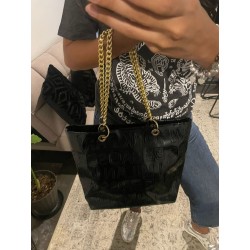 Bolsa Charol Negro con Asa Cadena Mod. 23 1038