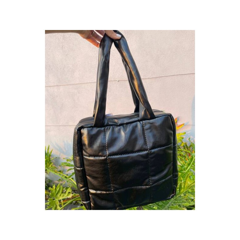 Bolso cuadrado y Acolchado Morgan Negro. 23 4010
