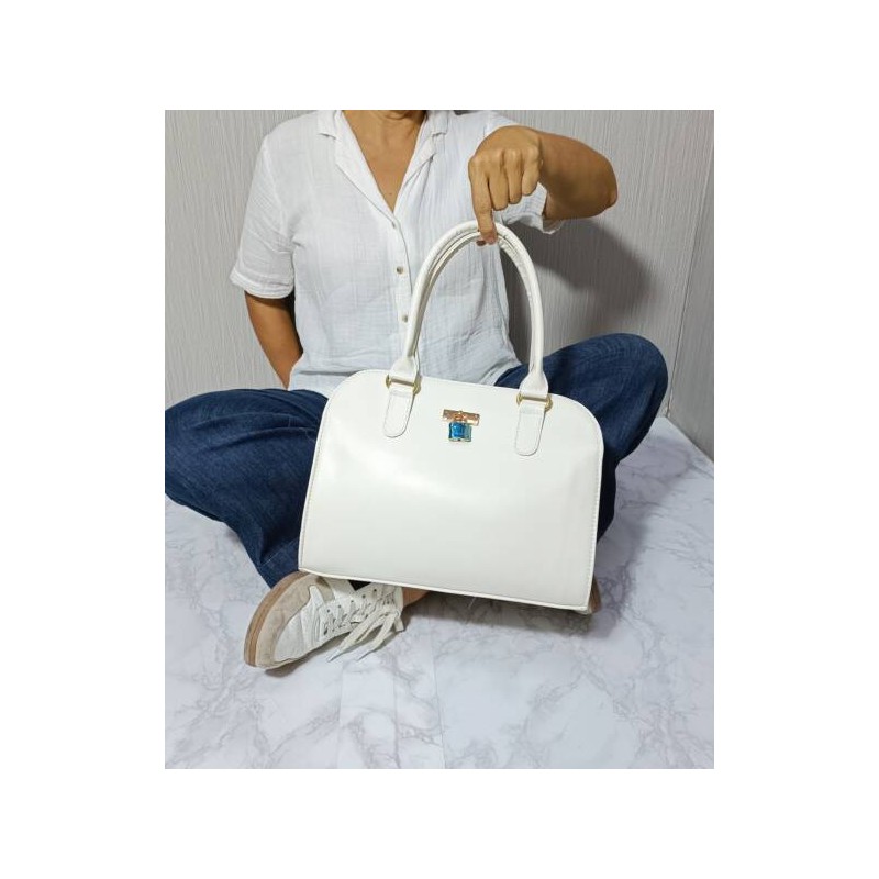 Bolsa Nairobi Late con Adorno de Candado Mod. 24 0215