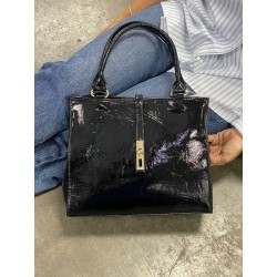 Bolsa Negra de Charol Mod. 24 8005